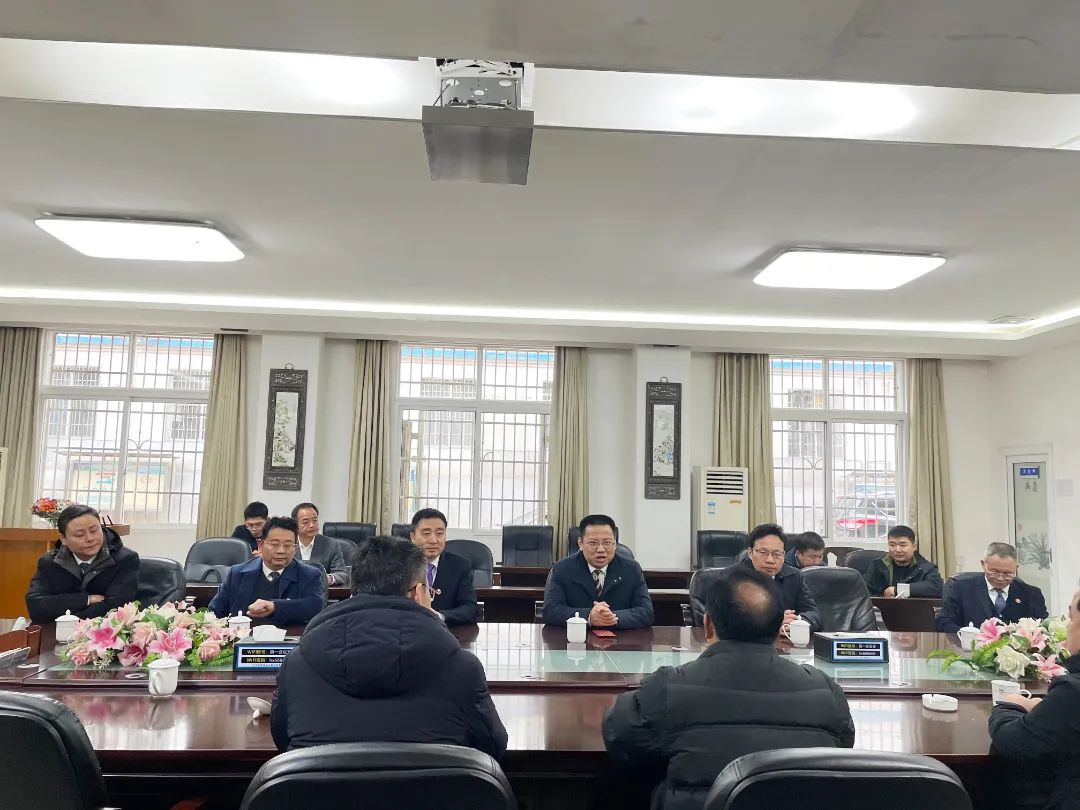 韶山市委市政府領(lǐng)導(dǎo)一行新年慰問【恒欣股份】